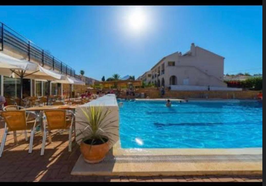 Alfas Oasis Aparthotel L'Alfàs del Pi Exterior photo
